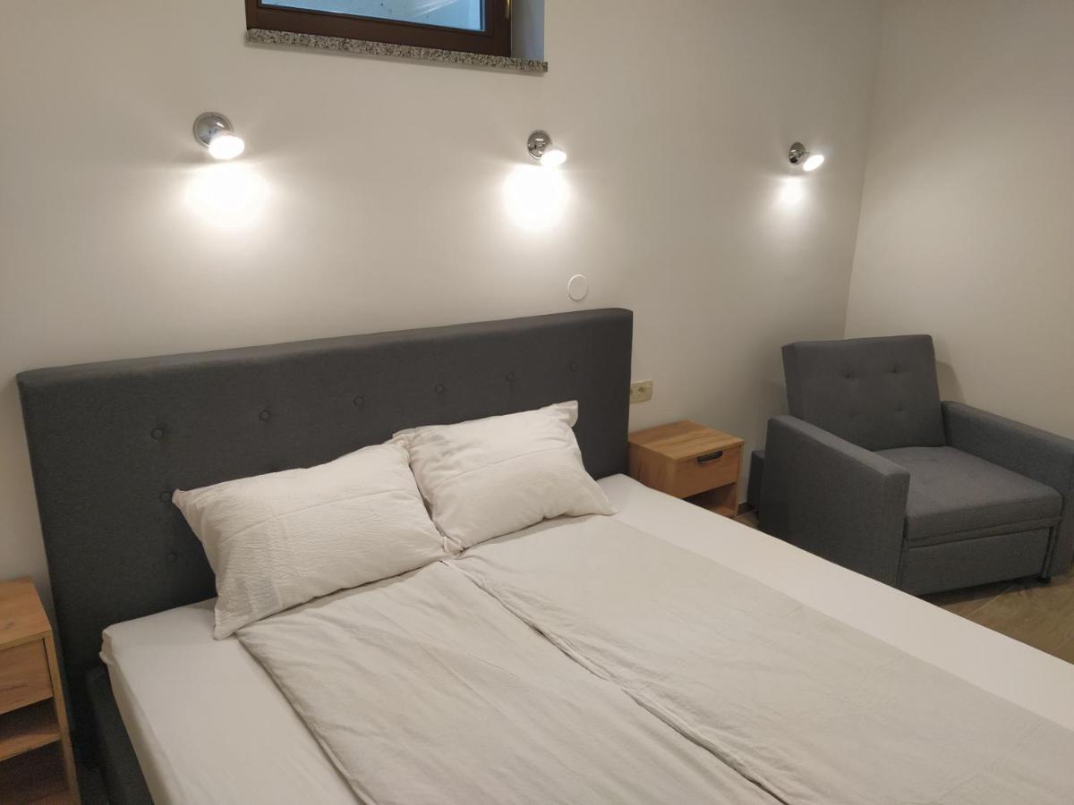 Apartmaji Maln Dolenjske Toplice Eksteriør bilde