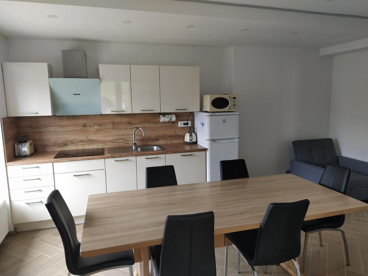 Apartmaji Maln Dolenjske Toplice Eksteriør bilde