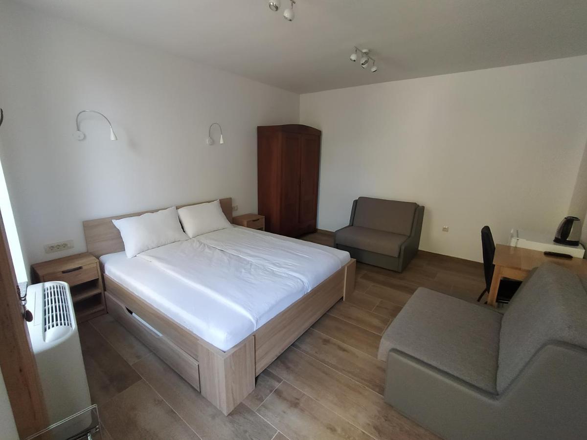 Apartmaji Maln Dolenjske Toplice Eksteriør bilde