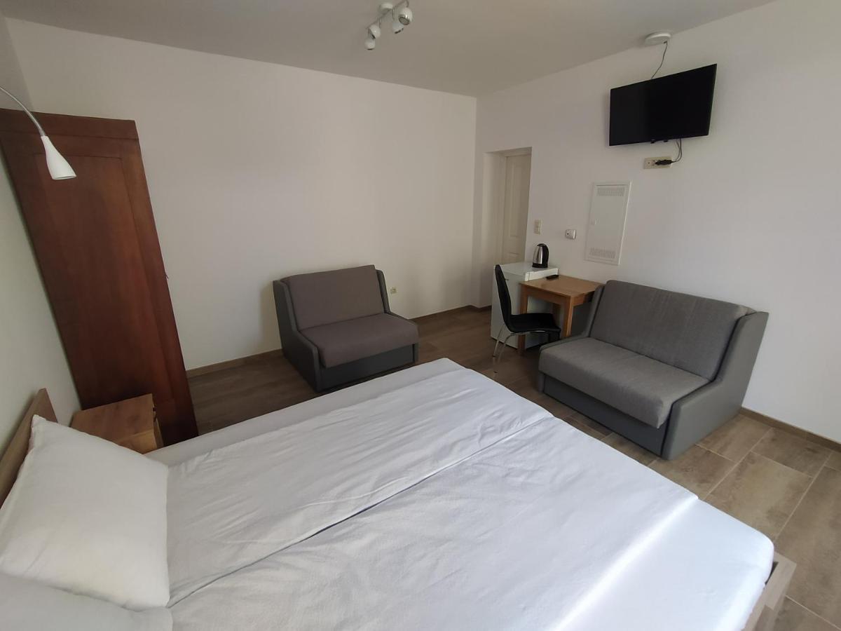 Apartmaji Maln Dolenjske Toplice Eksteriør bilde